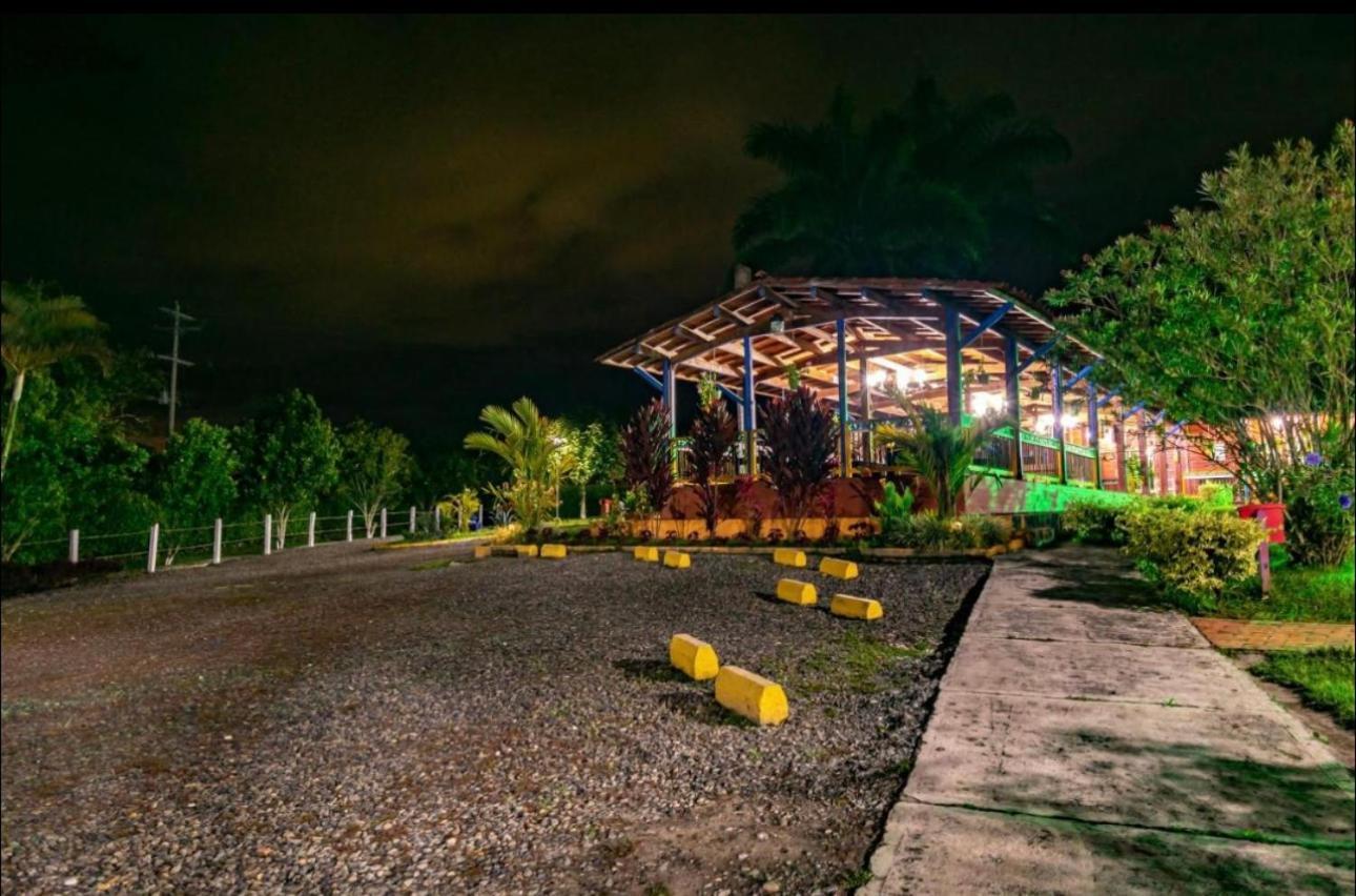 Finca Hotel El Ocaso Quimbaya Exteriör bild